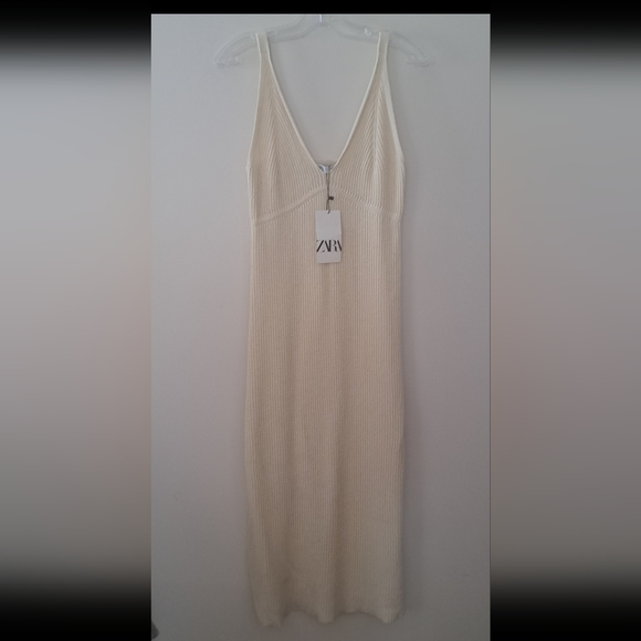 Zara | Cream Knit Sleeveless Dress - Picture 3 of 7